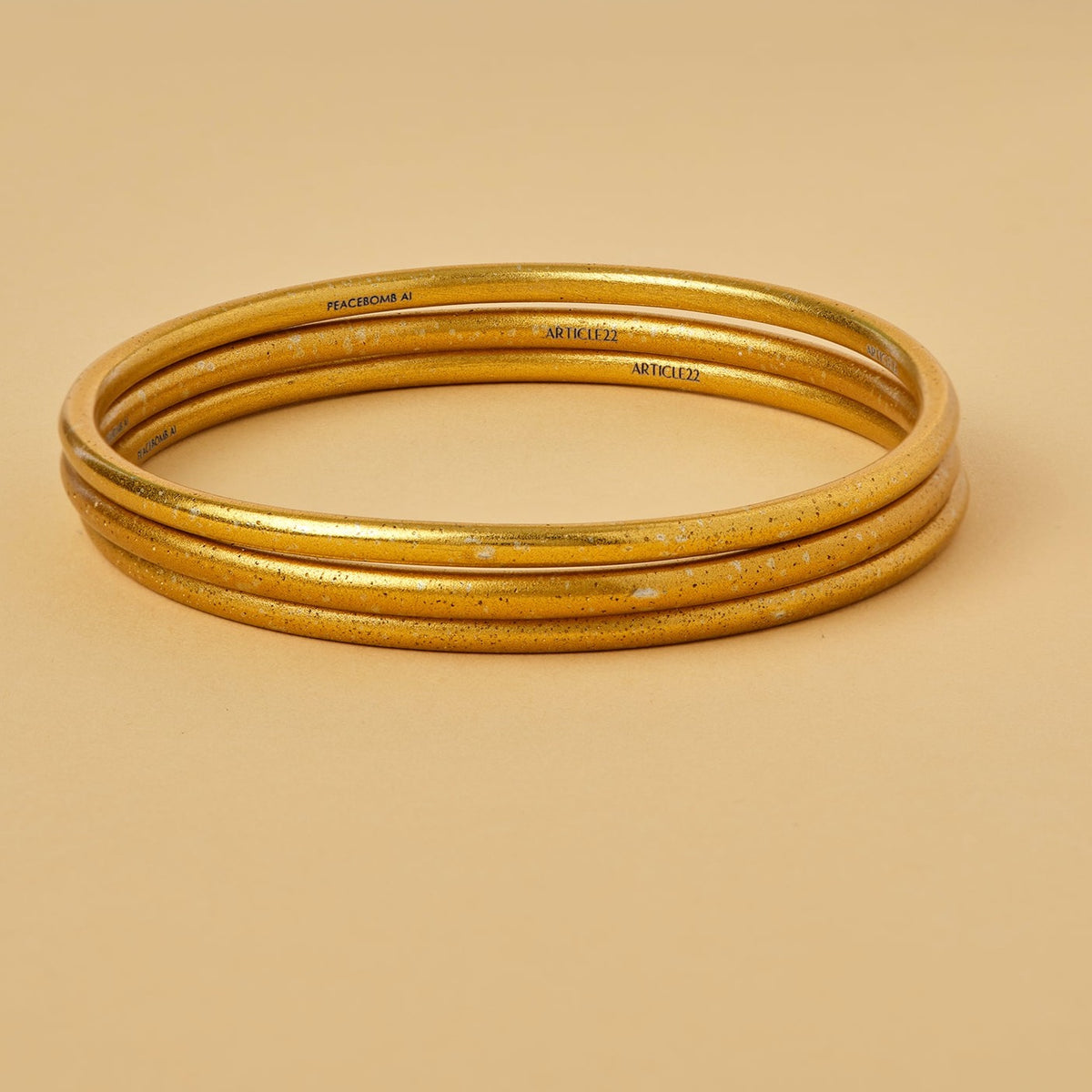 NEW VIRTUOUS CIRCLE GOLD TONE SKINNY BANGLE