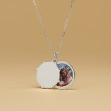 Load image into Gallery viewer, HERITAGE PHOTO LOCKET PENDANT - NEW