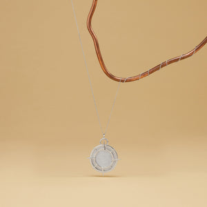 Be Good Exclusive: COMPASS PENDANT - NEW