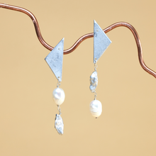 Load image into Gallery viewer, NEW PEARLS OF WISDOM EARRINGS